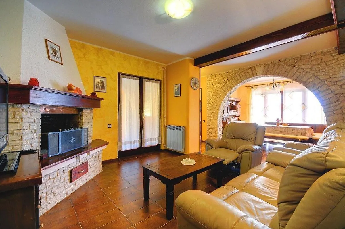 Casa Nicole Apartment Pula 0*,  Croatia